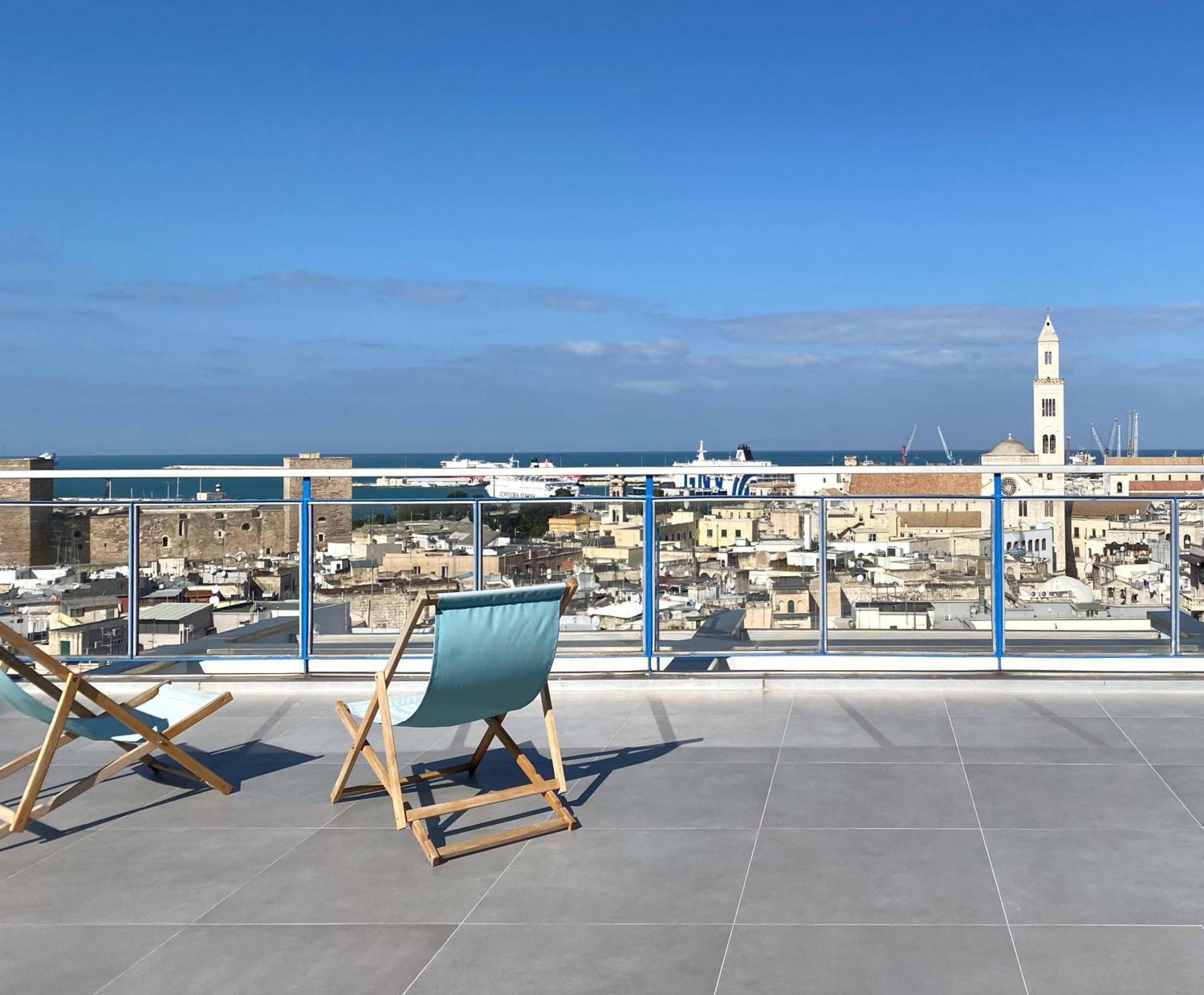 Osservatorio sul mare Bari Esterno foto